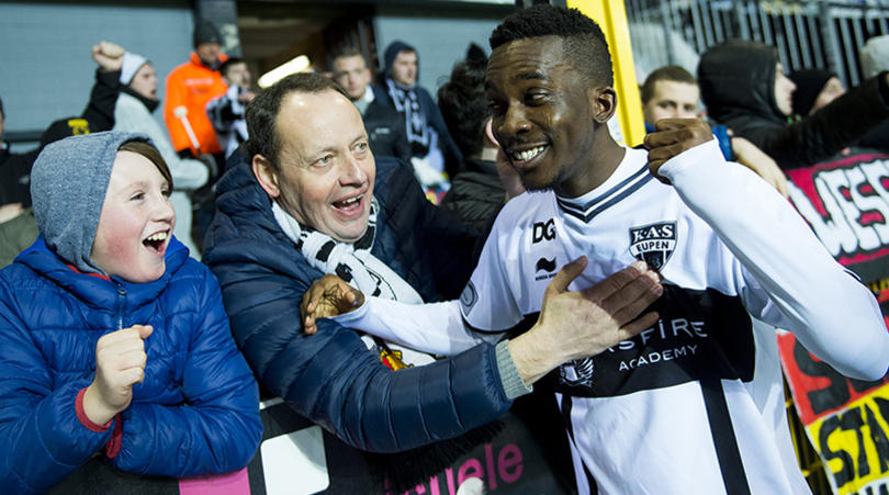 Report explains why Everton are yet to announce Henry Onyekuru signing.