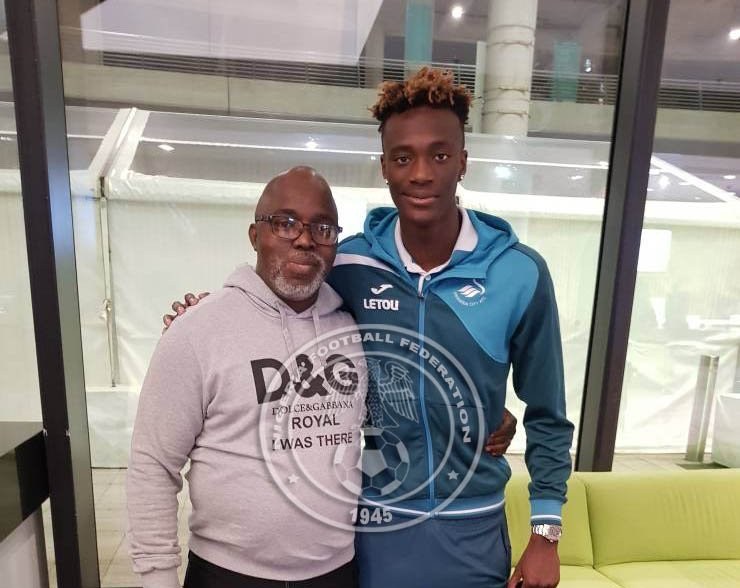 After snubbing Nigeria, Iwobi’s Father Offers Tammy Abraham Advice On Switching Allegiance To Nigeria