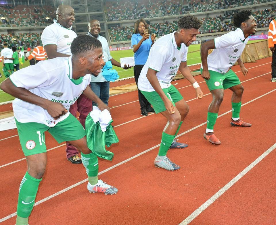 Proposed FIFA Rule On Nationality Switch Could See Nigeria Pay England For Iwobi, Aina