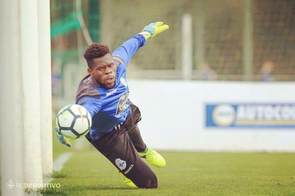 Confirmed – Rohr Invites Deportivo La Coruna Goalkeeper Uzoho For Algeria, Argentina Tie