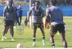 Etebo trains with Aris FC ahead of Sunday's game