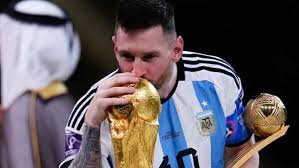Former Nigeria goalkeeper hails Messi's World Cup feat