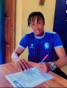 Shooting Stars sign Obiora on a two year deal