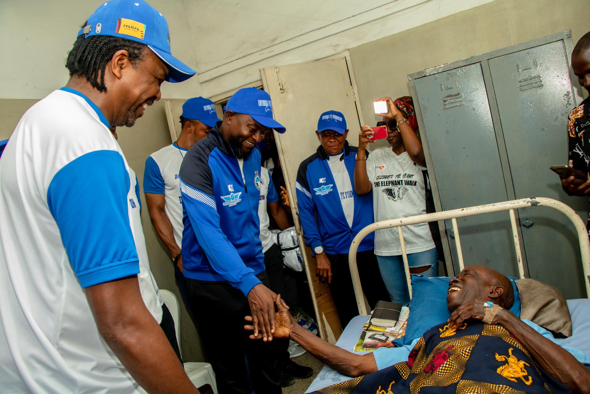Enyimba, Kanu Heart Foundation put smiles on hospital patients before Christmas