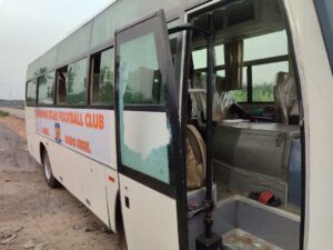 NPFL: Suspected hoodlums attack Sunshine Stars along Ore-Benin expressway