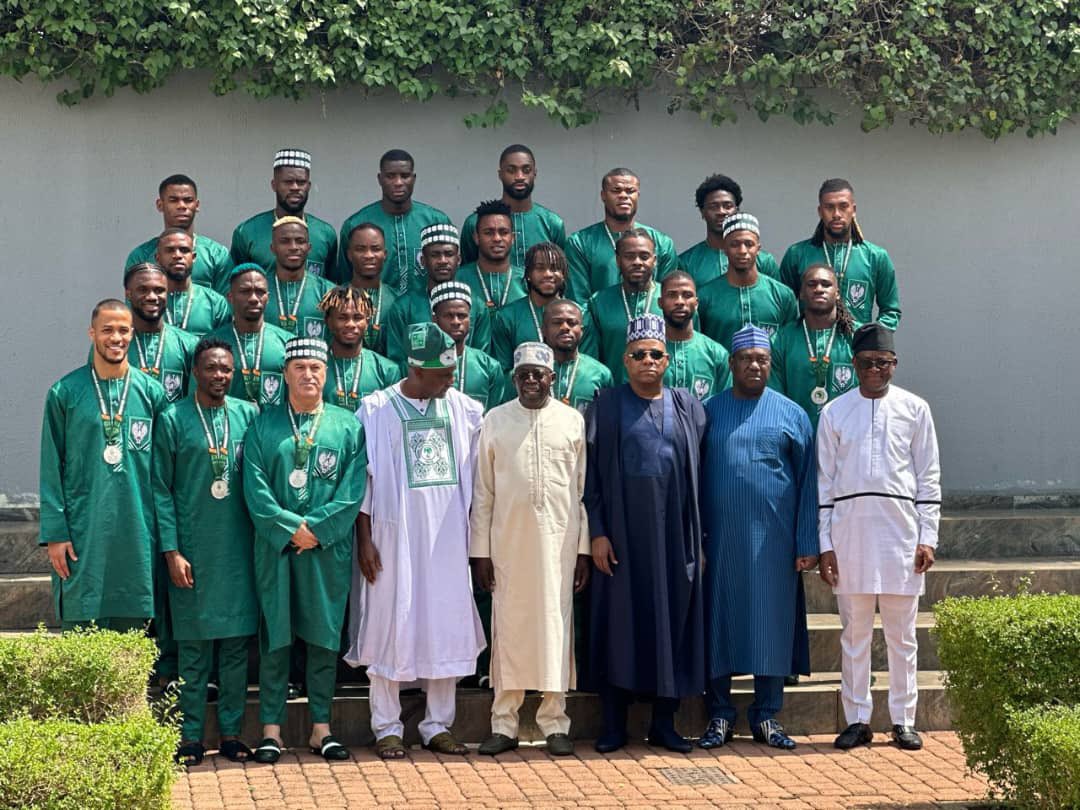 Super Eagles players arrive Nigeria to plots of land, flat, MON award from Nigeria president