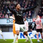 Eredivisie: Chuba Akpom helps rescue a point for Ajax