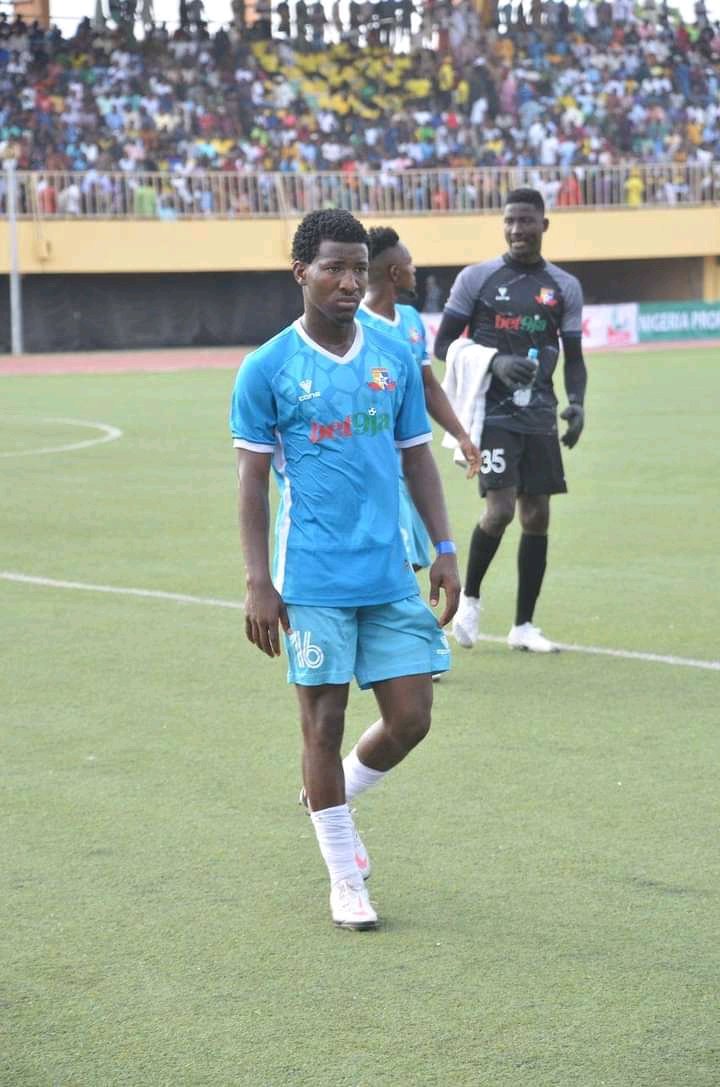 Haruna Hadi clinches Remo Stars’ Player of the Month Award