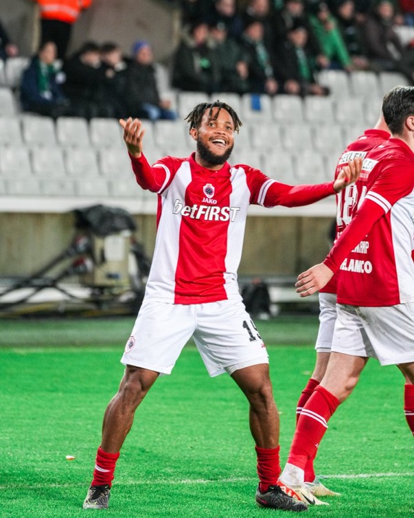 Ejuke's brilliance seals victory for Royal Antwerp against Cercle Brugge
