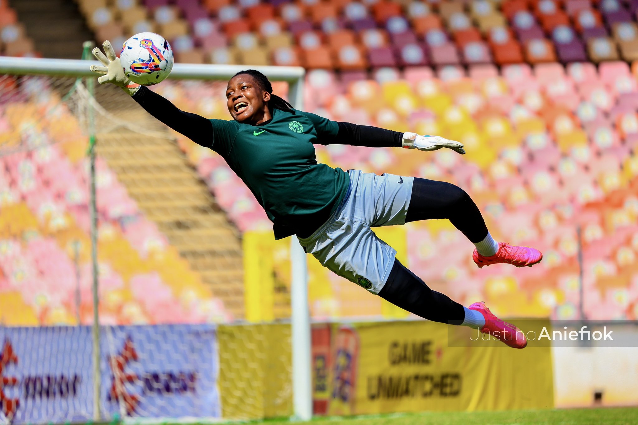 History: Nnadozie becomes the first African to win UNFP Best Goalkeeper Award