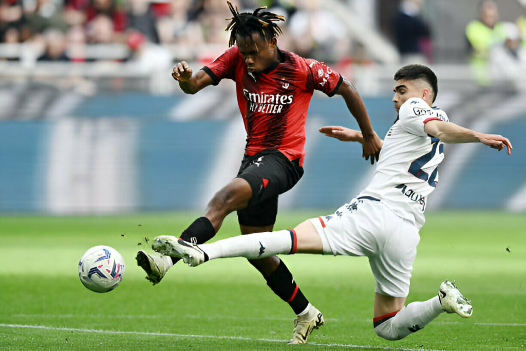 Chukwueze's assist earn Milan a draw
