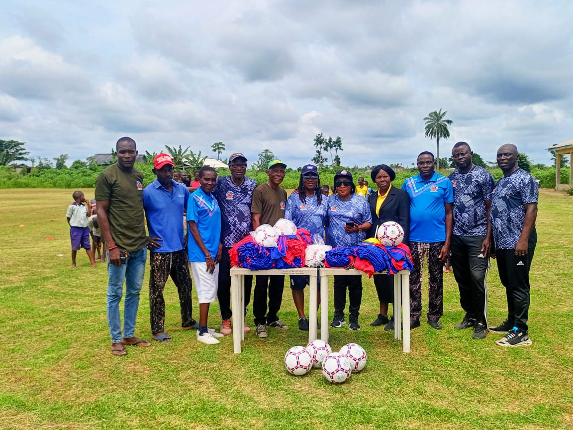 SOSEF donate sports equipment to Delta Community School
