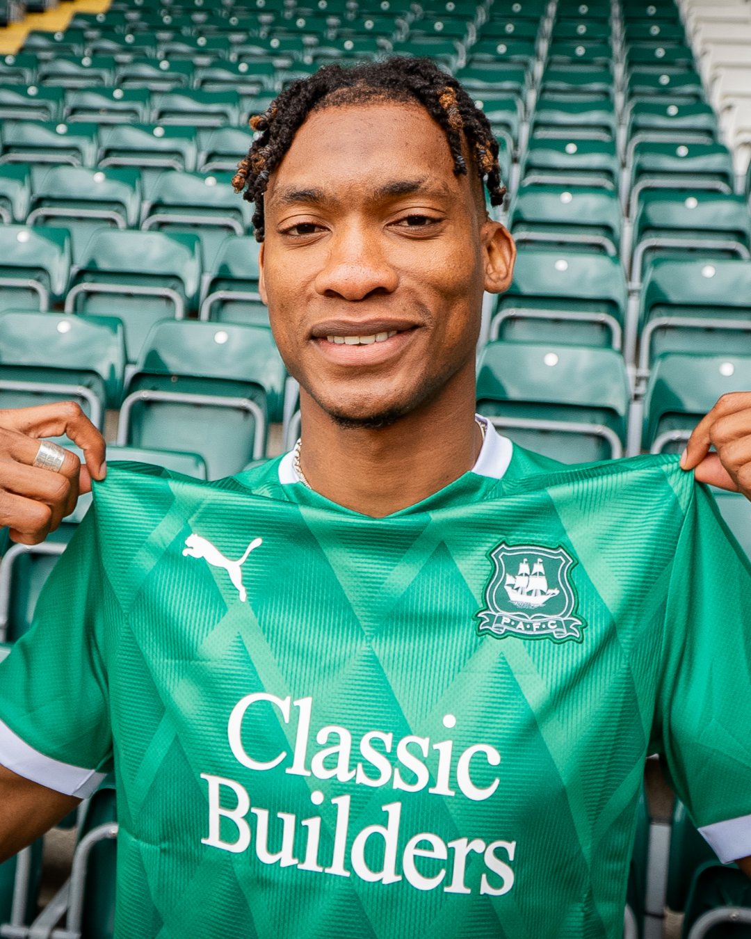 Muhamed Tijani secures short term move to Plymouth Argyle