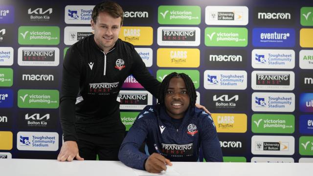 Dubem Eze switches to Bolton from Norwich