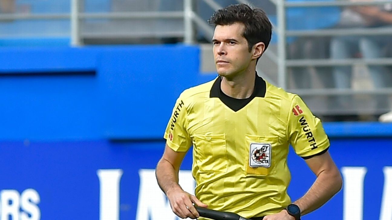 La Liga ref demoted after holiday with players La Liga ref demoted after holiday with players