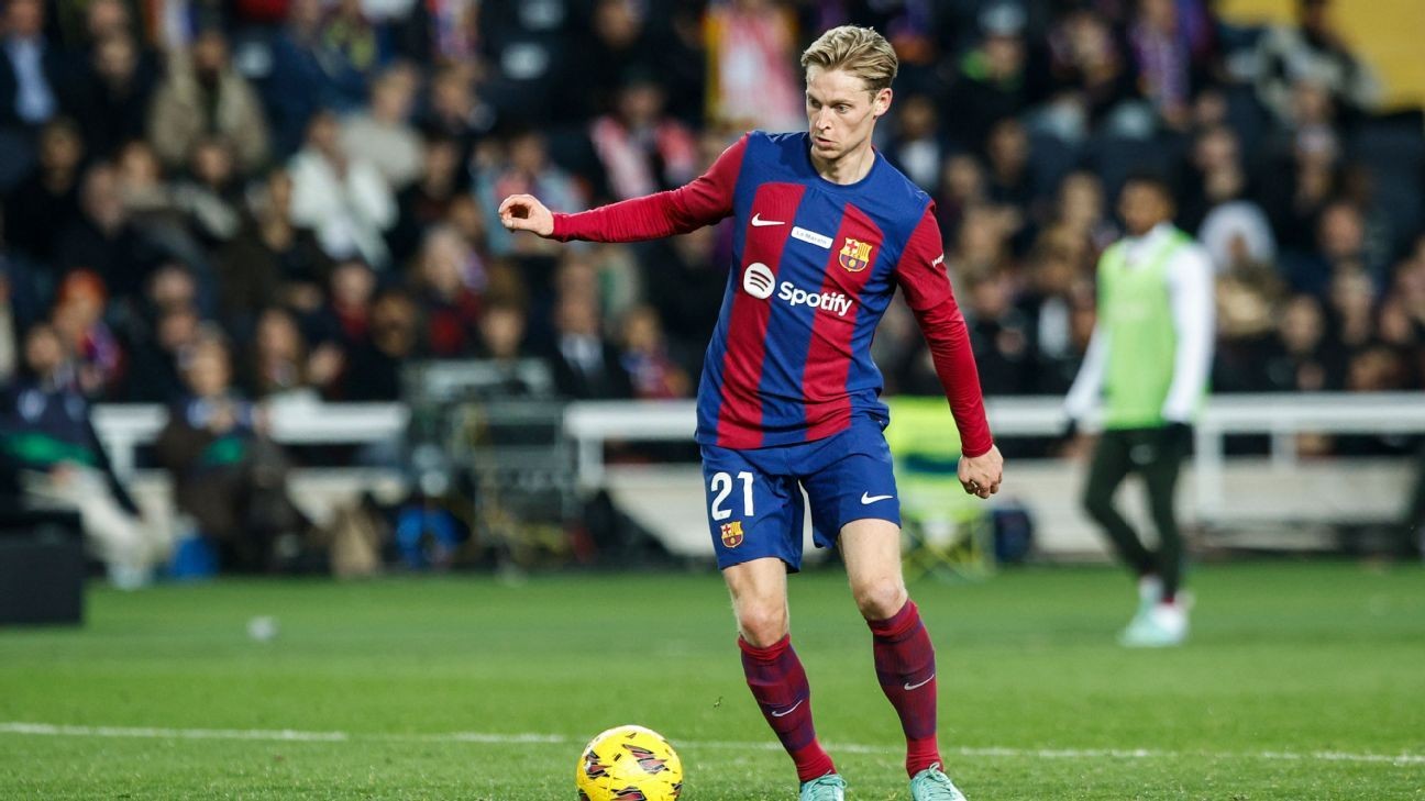 Agent: De Jong feigning illness is 'fake news' Agent: De Jong feigning illness is 'fake news'