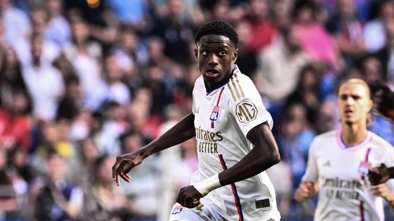 Sources: France U19 player exits over fasting ban Sources: France U19 player exits over fasting ban