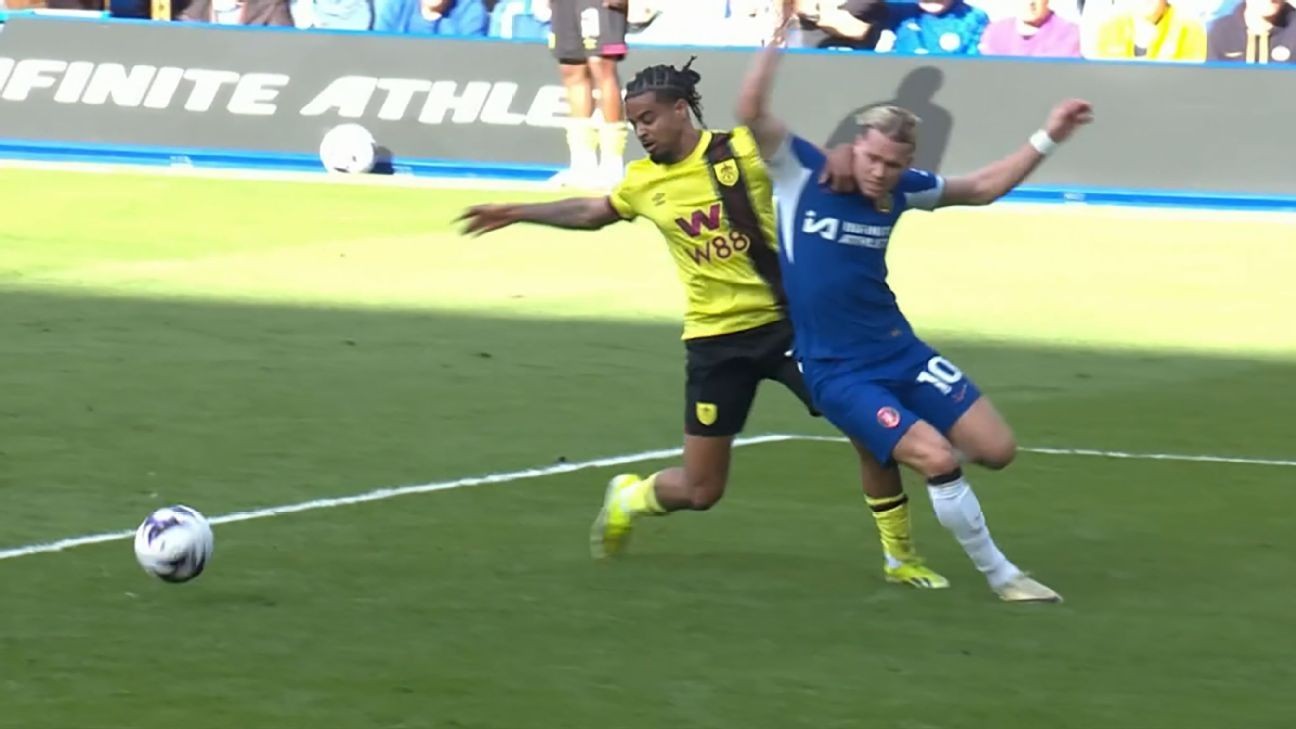 The VAR Review: Should Chelsea, Newcastle have gotten controversial penalties? The VAR Review: Should Chelsea, Newcastle have gotten controversial penalties?