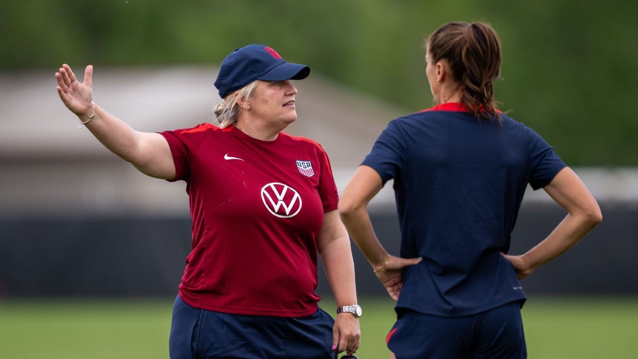 Horan: 'Awesome' that Hayes finally with USWNT Horan: 'Awesome' that Hayes finally with USWNT