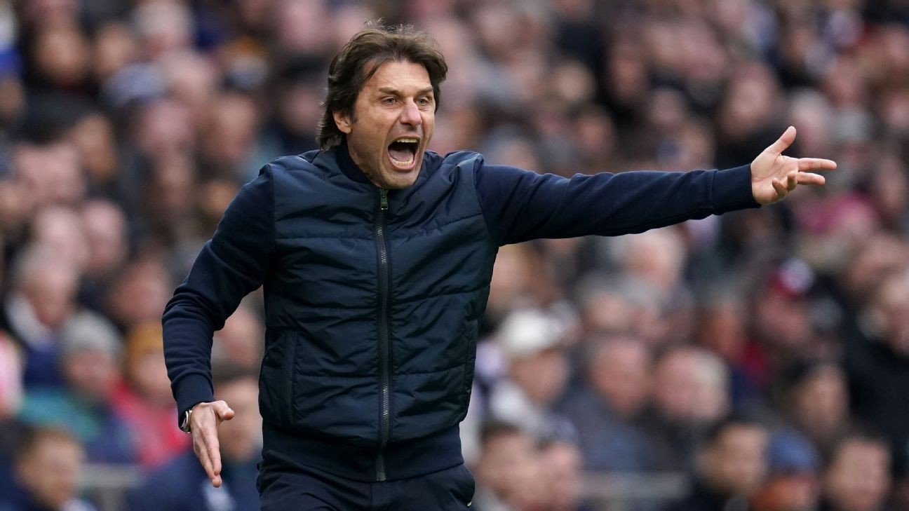 Napoli hire Conte after disastrous title defence Napoli hire Conte after disastrous title defence