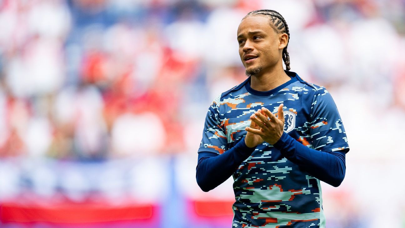 LIVE Transfer Talk Man United look to add Simons in triple Dutch swoop LIVE Transfer Talk Man United look to add Simons in triple Dutch swoop