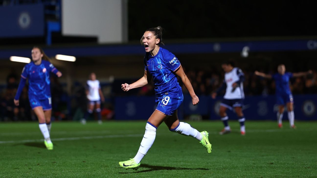 Chelsea maintain perfect WSL record with 5-2 win Chelsea maintain perfect WSL record with 5-2 win