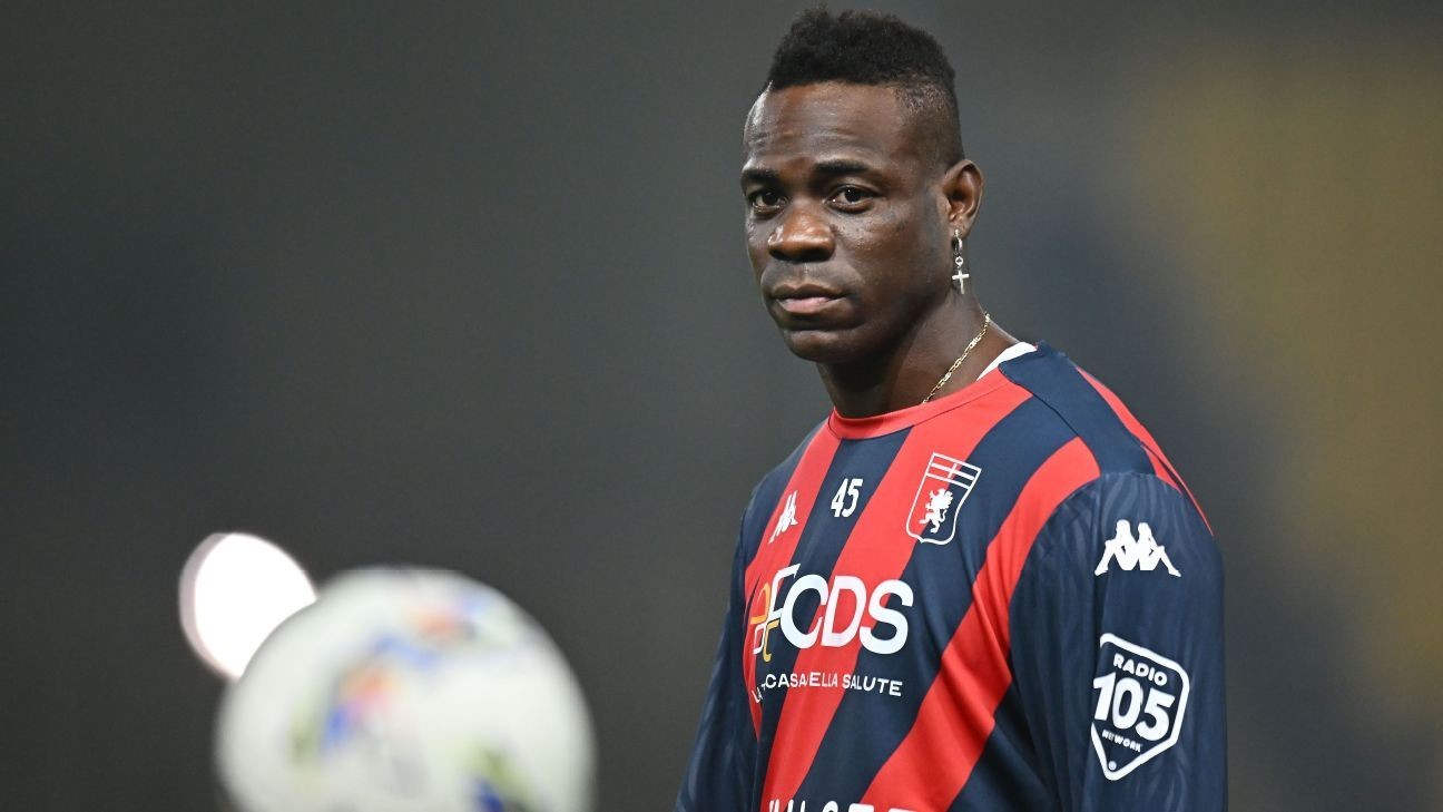 Balotelli booked within 5 minutes of Serie A return Balotelli booked within 5 minutes of Serie A return