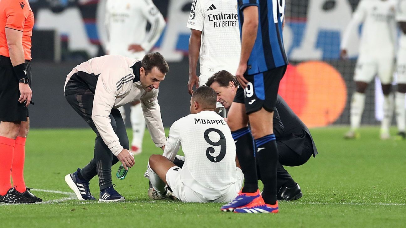 Mbappé scores, exits in first half due to injury Mbappé scores, exits in first half due to injury