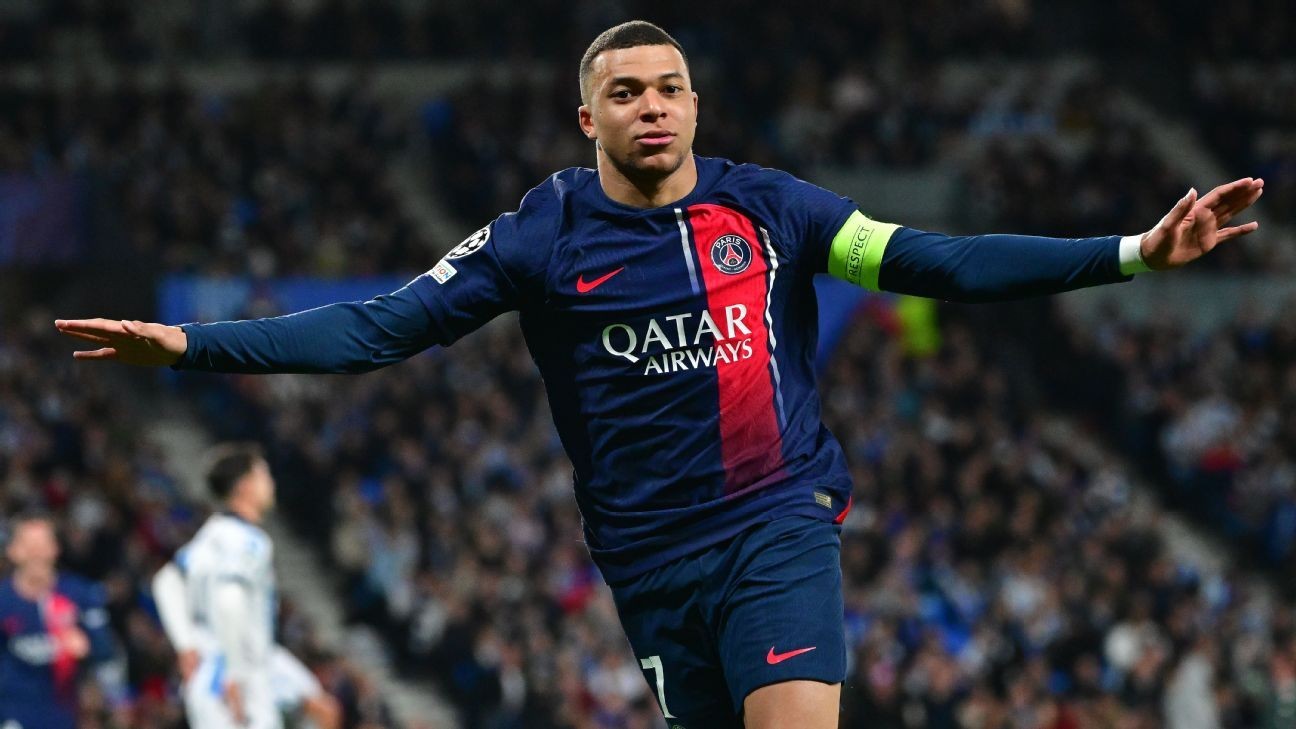 Mbappé wins 4th French player of the year prize Mbappé wins 4th French player of the year prize